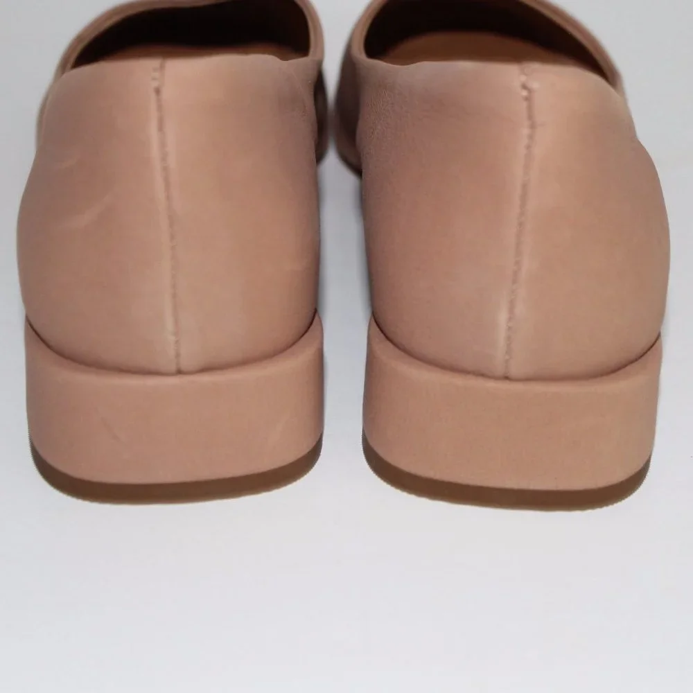 REDUCED CORSO COMO Honey Dew Beige Leather Asymmetr Comfort Pump 9.5 M BETSIE